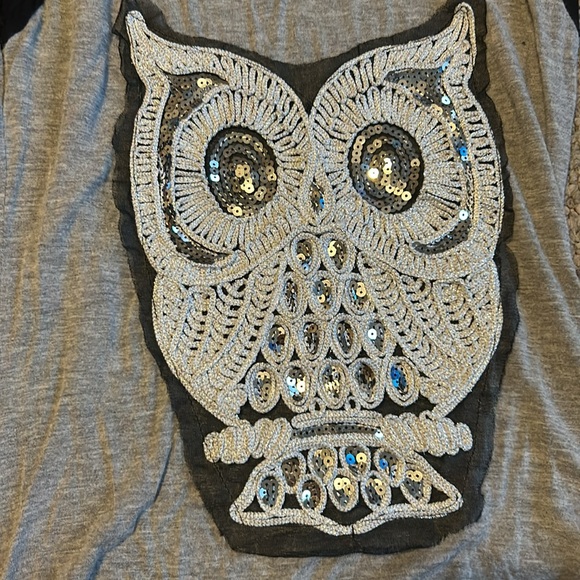 Top - Picture 2 of 2